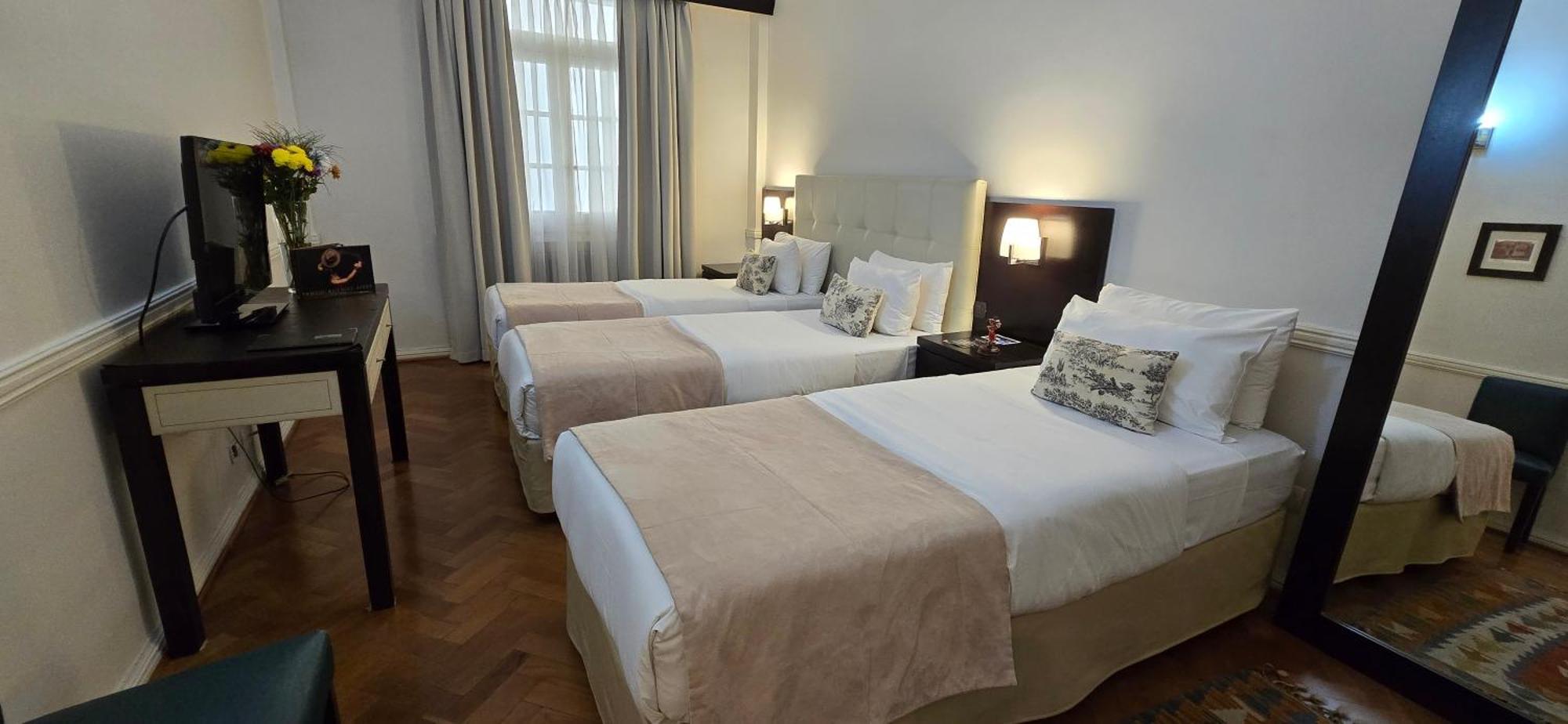 בואנוס איירס Ulises Recoleta Suites מראה חיצוני תמונה